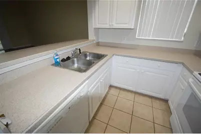 534 Grasslands Village Circle #534, Lakeland, FL 33803 - Photo 6