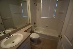 534 Grasslands Village Cir, Lakeland, FL 33803 - Photo 16