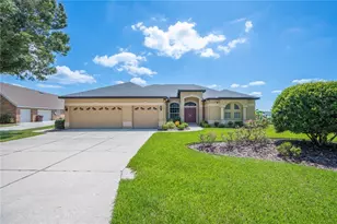 102 Bayberry Dr, Polk City, FL 33868 - Photo 2