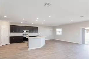 6020 Ballast Dr, Wimauma, FL 33598 - Photo 8