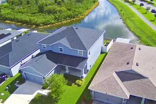 5244 Wood Thrush Wy, Lakeland, FL 33811 - Photo 2