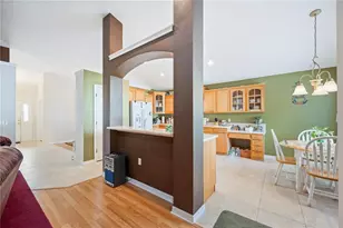 1829 Rocky Pointe Dr, Lakeland, FL 33813 - Photo 10