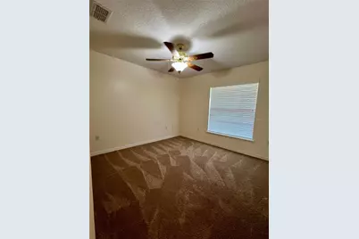 5857 Manchester Drive W, Lakeland, FL 33810 - Photo 12