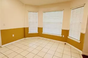 5857 Manchester Dr W, Lakeland, FL 33810 - Photo 12