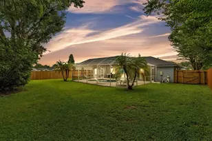 2809 Blush Dr, Lakeland, FL 33813 - Photo 2