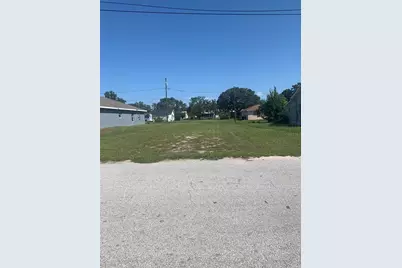 517 Lincoln Avenue W, Lake Wales, FL 33853 - Photo 1