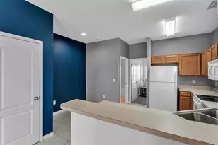 4219 Winding Vine Dr, Lakeland, FL 33812 - Photo 8