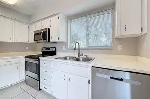 1305 Bramblewood Dr, Lakeland, FL 33811 - Photo 22