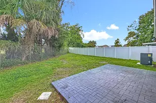 1305 Bramblewood Dr, Lakeland, FL 33811 - Photo 38