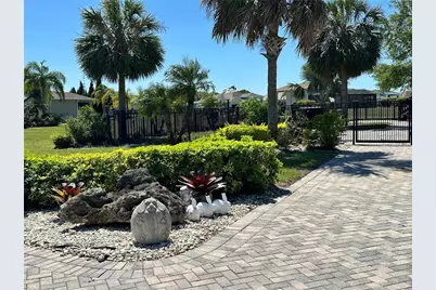 728 Teaberry Trail, Polk City, FL 33868 - Photo 4