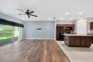 3842 Hampstead Ln, Lakeland, FL 33810 - Photo 6