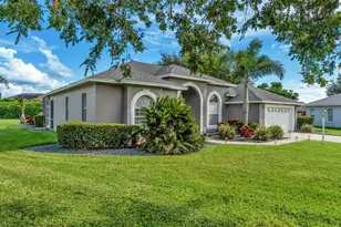 349 Ruby Lake Loop, Winter Haven, FL 33884 - Photo 2