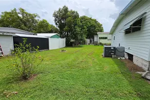 520 Skyline Dr W, Lakeland, FL 33801 - Photo 30