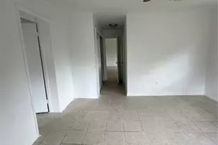 651 Lorraine Cir, Lake Wales, FL 33853 - Photo 12