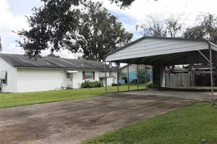 3701 Feather Dr, Lakeland, FL 33812 - Photo 2