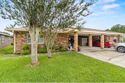 570 Villa Vista Boulevard, Lakeland, FL 33813 - Photo 1