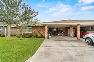 570 Villa Vista Blvd, Lakeland, FL 33813 - Photo 2