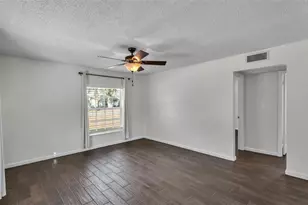 3050 Cross Fox Dr, Mulberry, FL 33860 - Photo 8