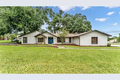 724 Palmore Court, Lakeland, FL 33813 - Photo 2