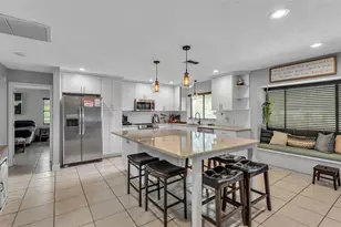 724 Palmore Ct, Lakeland, FL 33813 - Photo 4