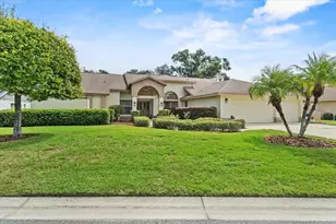 2806 Forest Club Dr, Plant City, FL 33566 - Photo 1