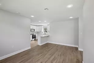 2633 Royal Dr, Lakeland, FL 33801 - Photo 14