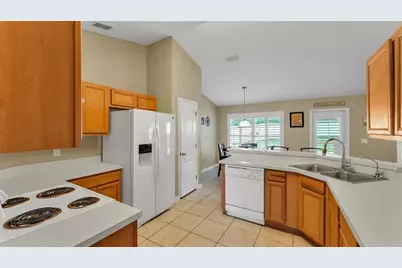 2756 Highlands Creek Drive, Lakeland, FL 33813 - Photo 10