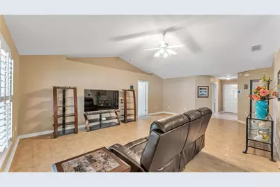 2756 Highlands Creek Drive, Lakeland, FL 33813 - Photo 4
