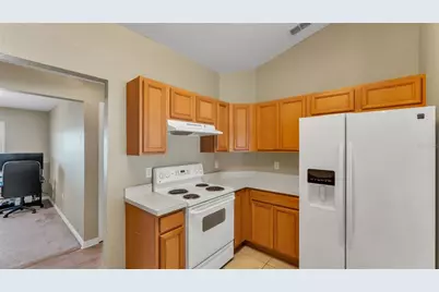 2756 Highlands Creek Drive, Lakeland, FL 33813 - Photo 12