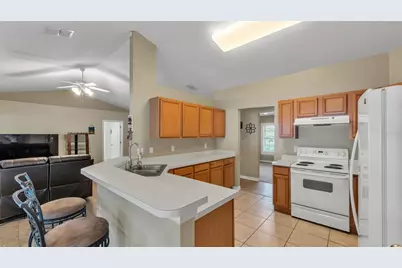 2756 Highlands Creek Drive, Lakeland, FL 33813 - Photo 8