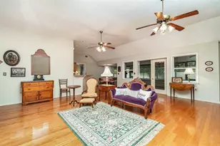 6901 Hayter Dr, Lakeland, FL 33813 - Photo 4