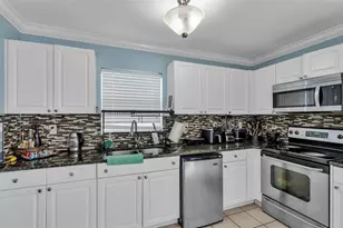 1012 W 10th St, Lakeland, FL 33805 - Photo 6