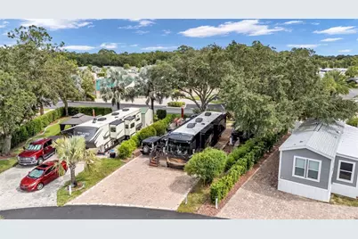 16357 Cherry Tree Court, Clermont, FL 34714 - Photo 4