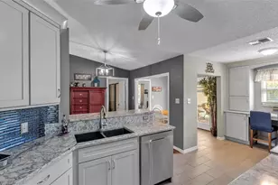 6096 Kittiwake Dr, Lakeland, FL 33809 - Photo 12