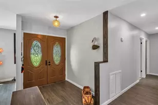 1722 High Point Dr, Lakeland, FL 33813 - Photo 4