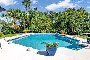 1722 High Point Dr, Lakeland, FL 33813 - Photo 2