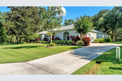 7265 Millbrook Oaks Drive, Lakeland, FL 33813 - Photo 2
