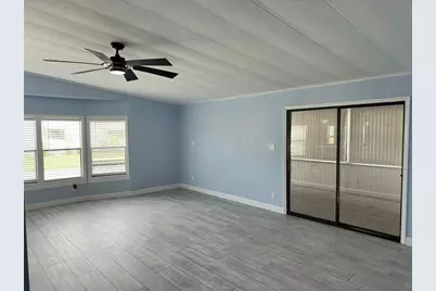 2206 Golden Horseshoe Circle N, Lakeland, FL 33810 - Photo 18