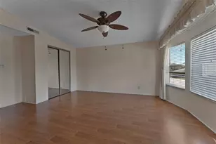 3175 Pebble Bend Dr, Lakeland, FL 33810 - Photo 8