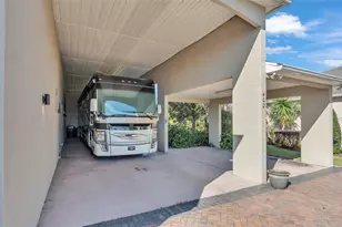 402 Cruisers Dr, Polk City, FL 33868 - Photo 4