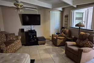 2117 Club Cir, Lakeshore, FL 33854 - Photo 2