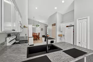 2326 Potomac Mark Pl, Ruskin, FL 33570 - Photo 16