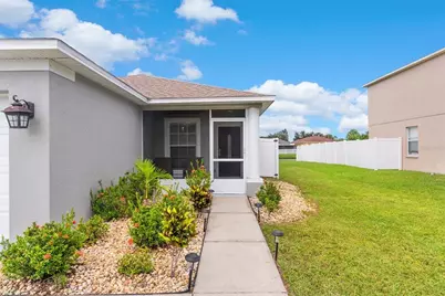 8160 S Canterbury Lake Boulevard, Tampa, FL 33619 - Photo 4