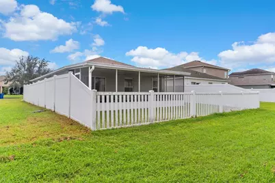 8160 S Canterbury Lake Boulevard, Tampa, FL 33619 - Photo 32