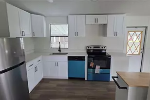 315 Papaya Cir, Barefoot Bay, FL 32976 - Photo 8