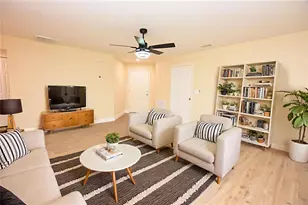 1111 Mercury Dr E, Lakeland, FL 33810 - Photo 6