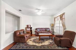 2763 Valencia Grove Dr, Valrico, FL 33596 - Photo 8