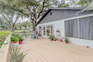 1740 Cherry Ln, Lakeland, FL 33811 - Photo 4