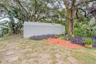 1740 Cherry Ln, Lakeland, FL 33811 - Photo 20