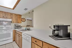 1880 N Crystal Lake Dr, Lakeland, FL 33801 - Photo 20